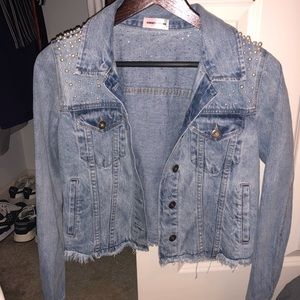 Sunset & Spring jean jacket.